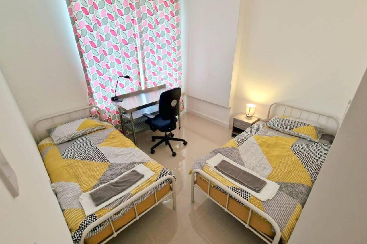 Modern 3-Bed House In Surrey Quays Villa Londen Buitenkant foto